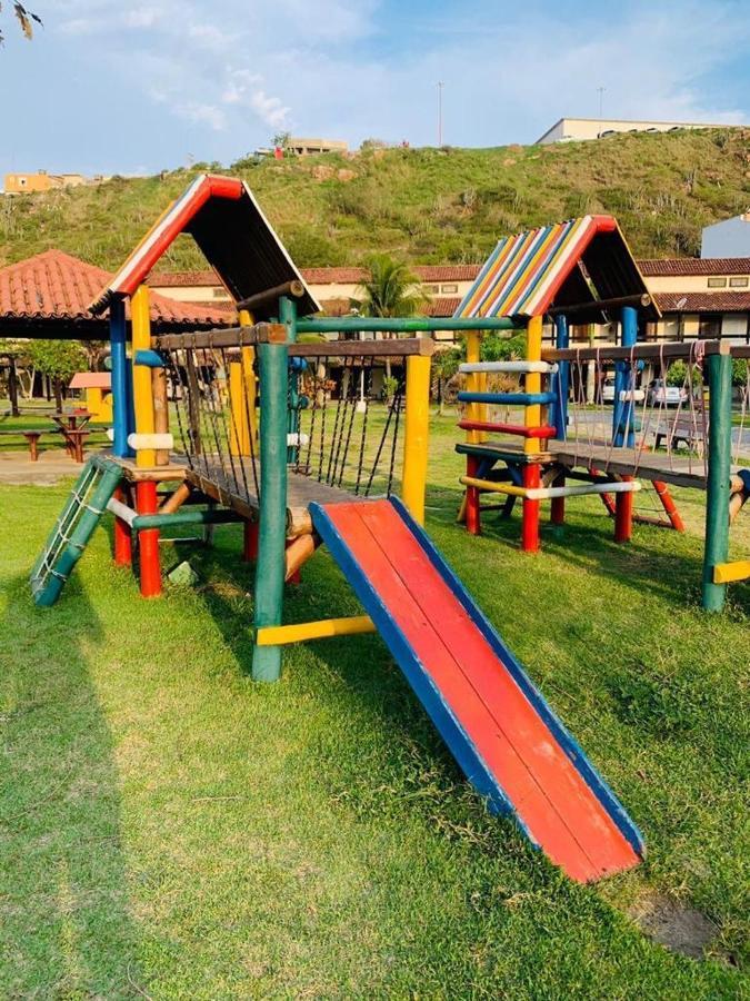 אריאל דו קאבו Casa Com Piscina Em Frente A Praia מראה חיצוני תמונה